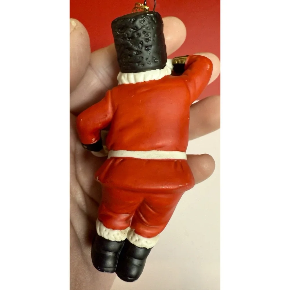 Danbury Mint Santa Claus Around the World Christmas Ornament -‎ England